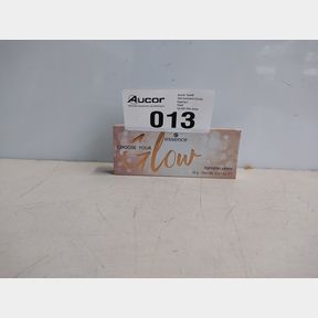 ESSENCE CHOOSE YOUR GLOW HIGHLIGHTER PALETTE -