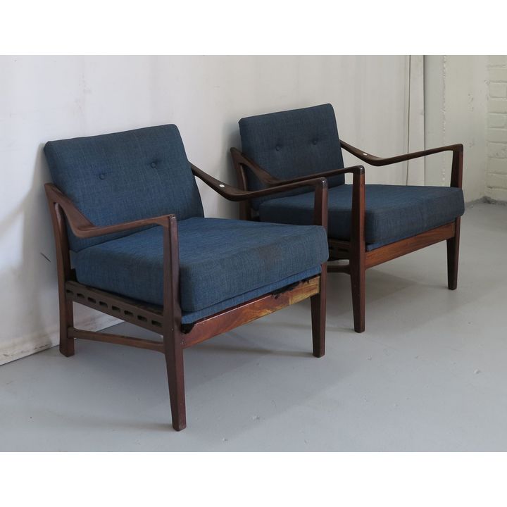 PAIR OF MID CENTURY ARMCHAIRS
