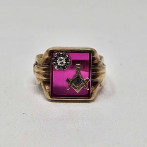 10K Yellow Gold Ruby Diamond Masonic Men's Ring Size 10