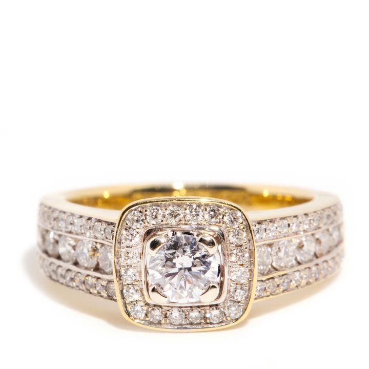 1.31 Carat Diamond Cluster Ring in 18 Carat Gold,