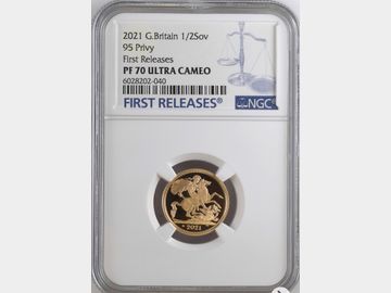 2021 ELIZABETH II 'CROWN 95 PRIVY MARK' PROOF GOLD HALF SOVEREIGN PF70 UCAM