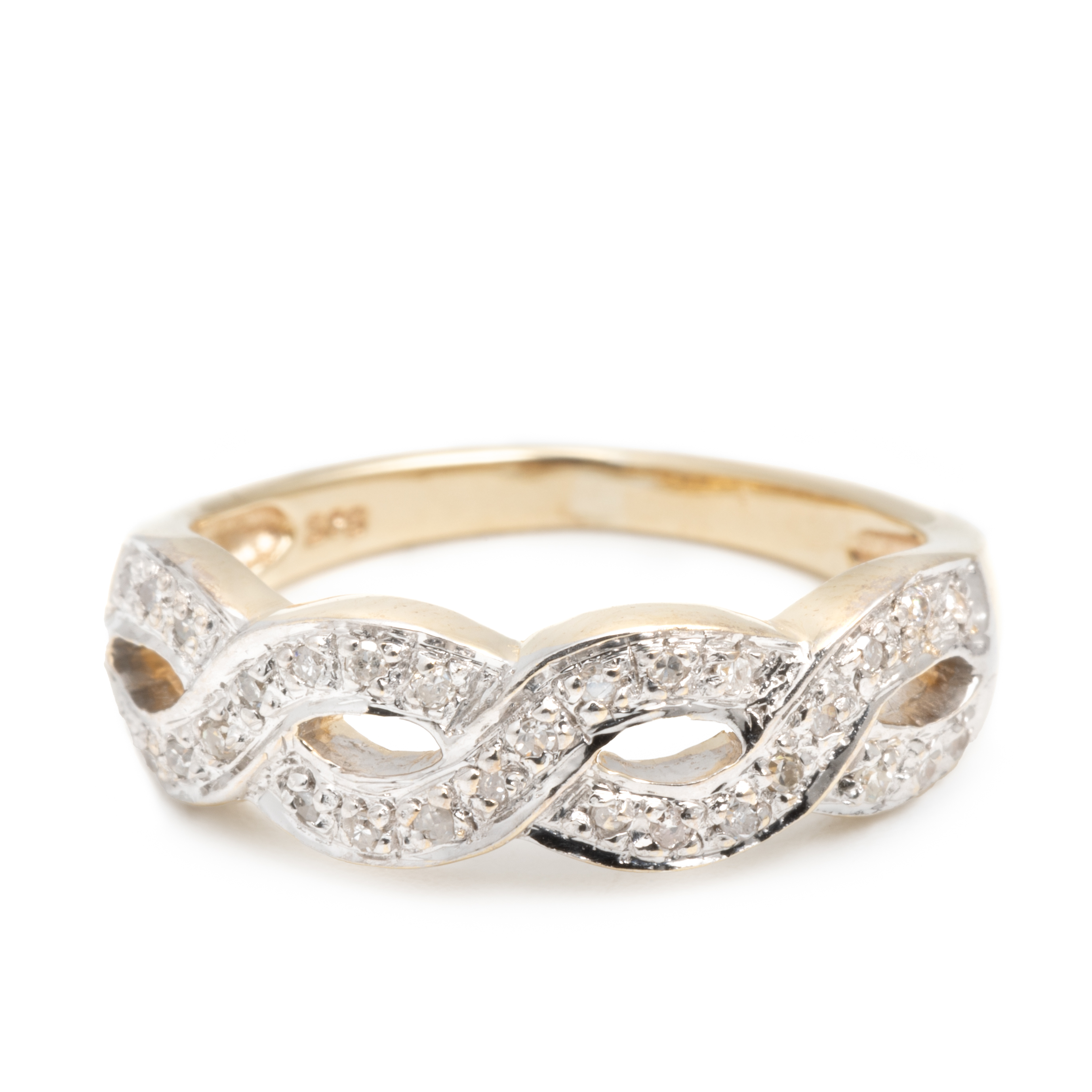 163 · 9 Carat Gold Diamond Ring