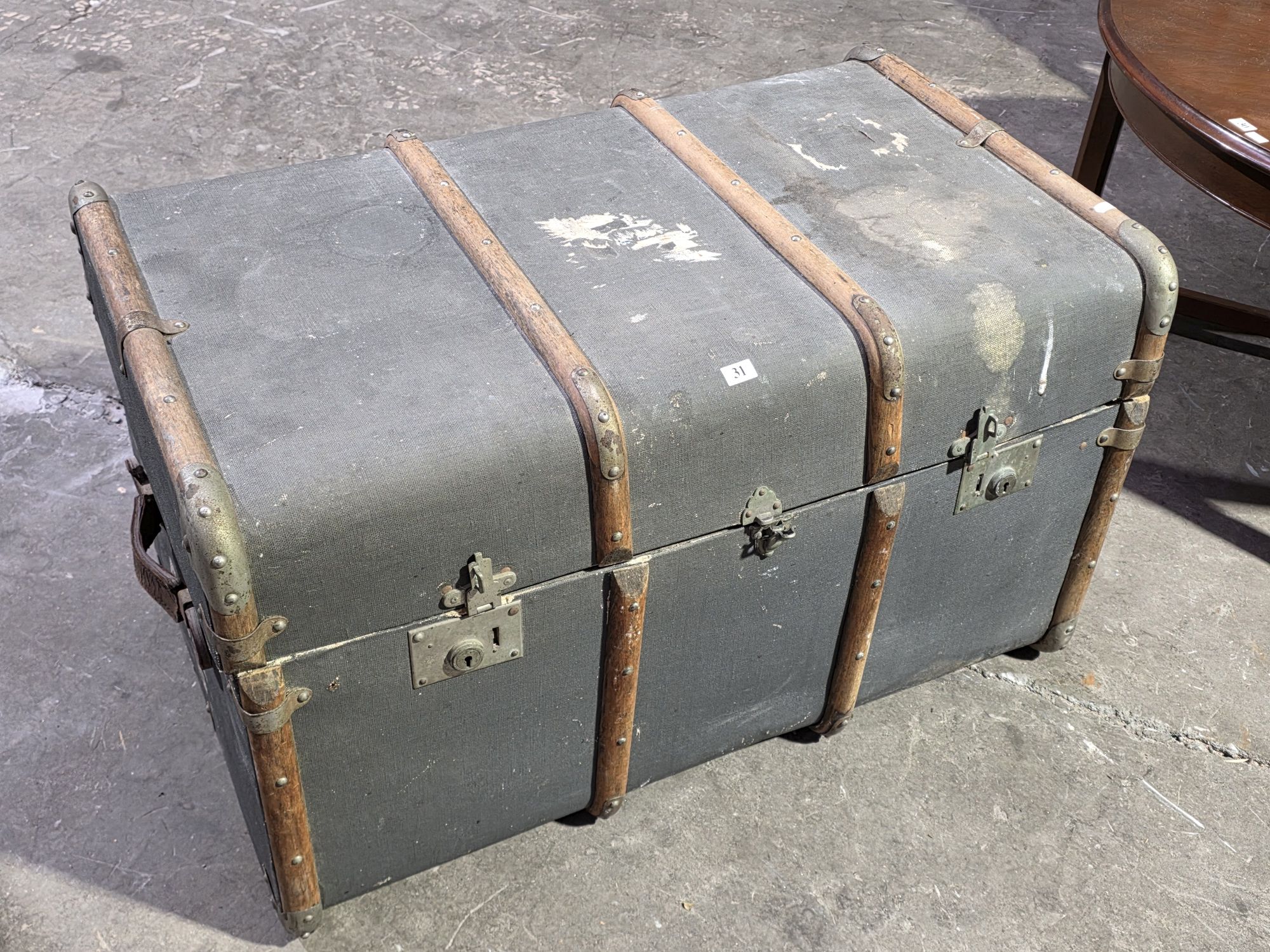 31 · VINTAGE TRAVEL CHEST