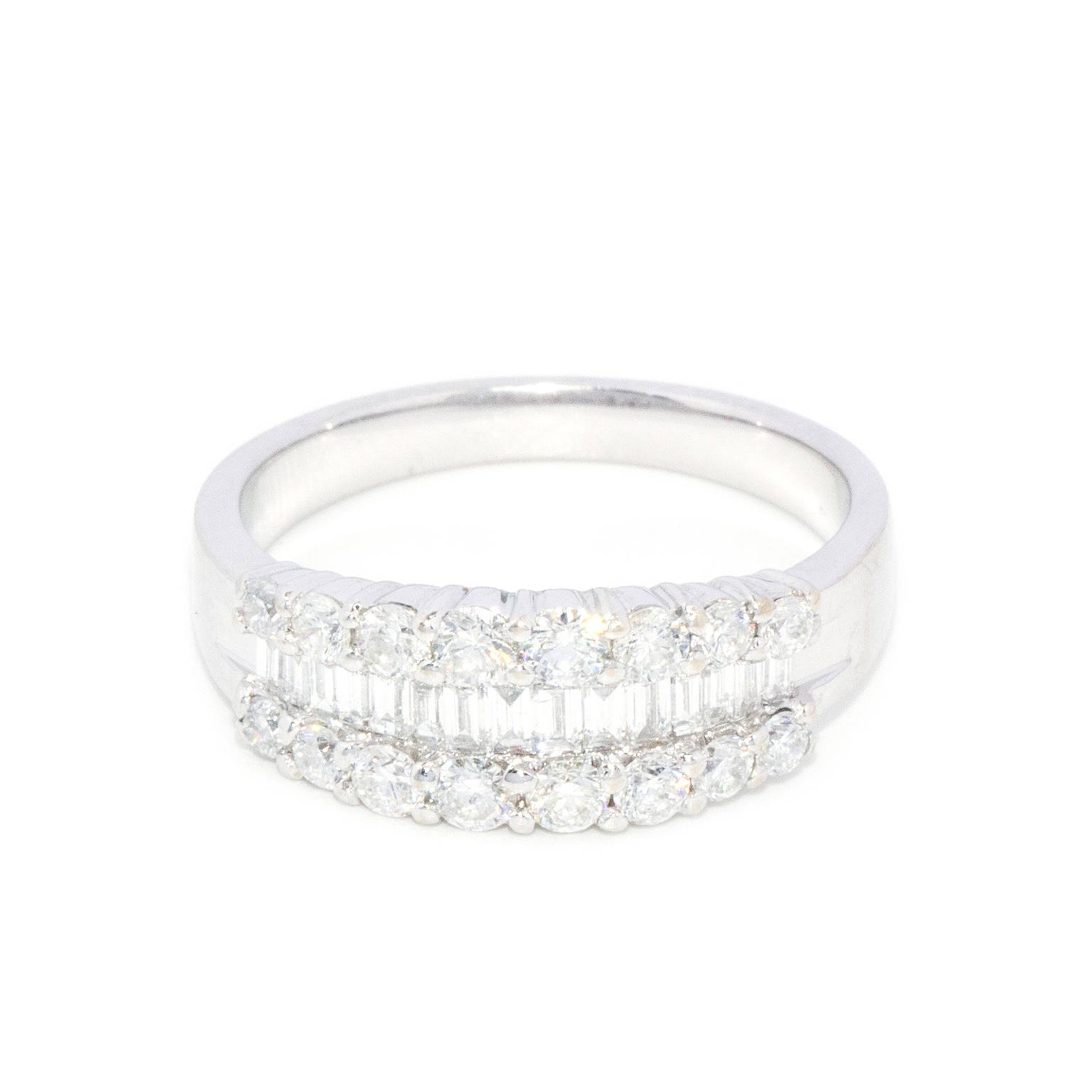18ct White Gold Baguette and Round Diamond Ring