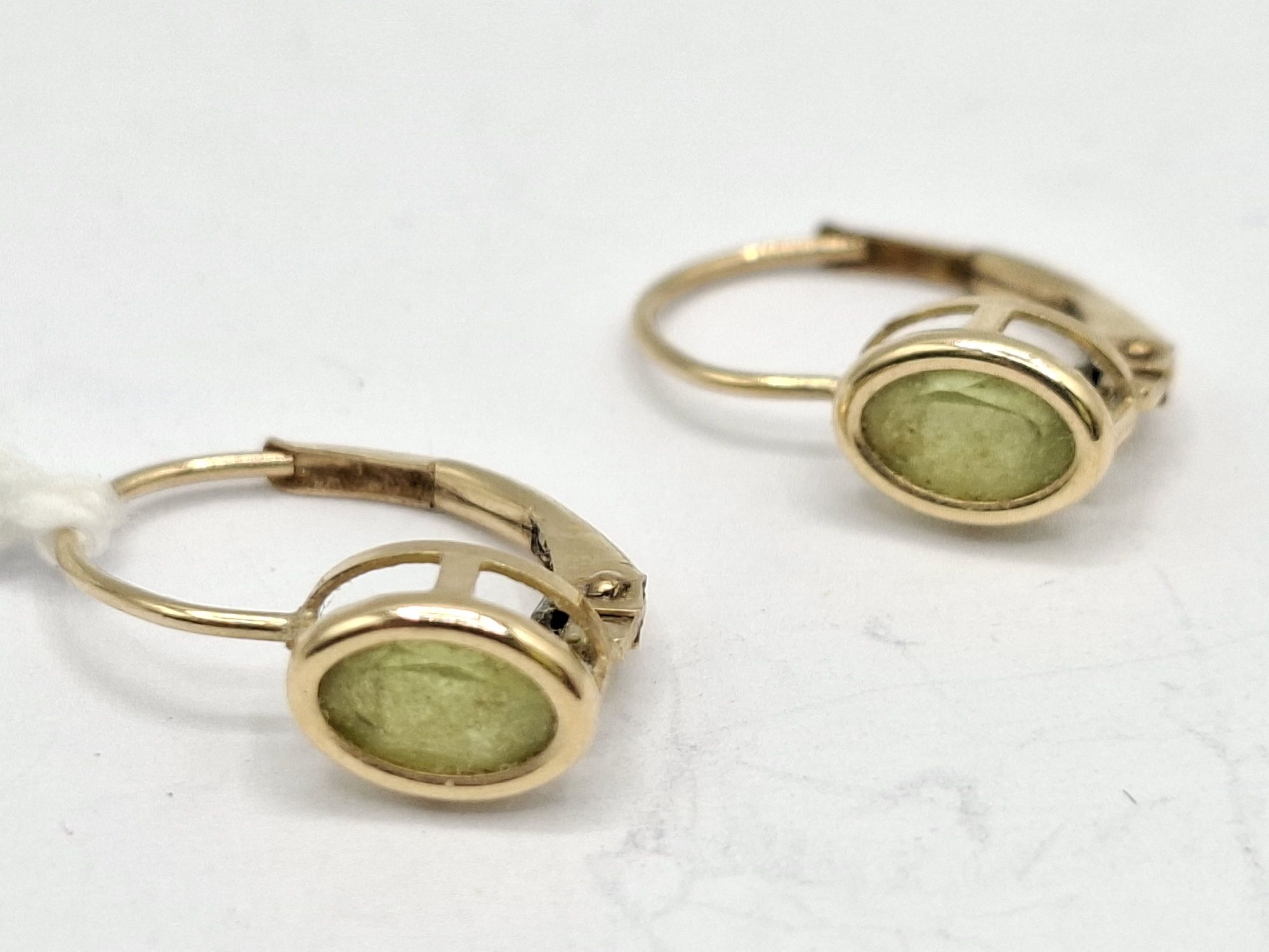 10ct Peridot Ladies Earrings