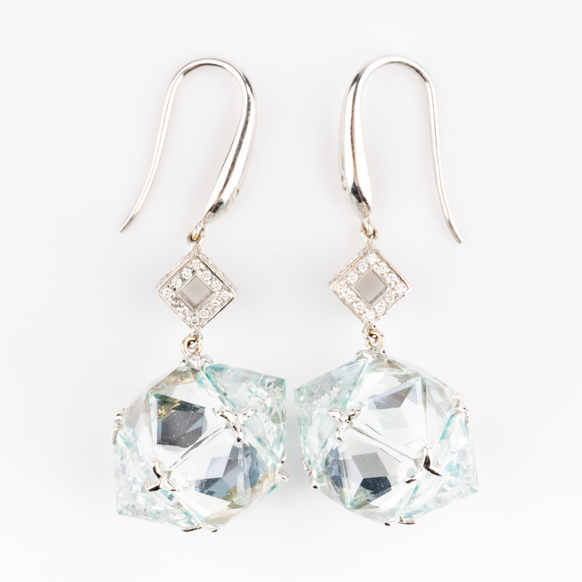 34 · 18ct White Gold Aquamarine & Diamond Drop Earrings