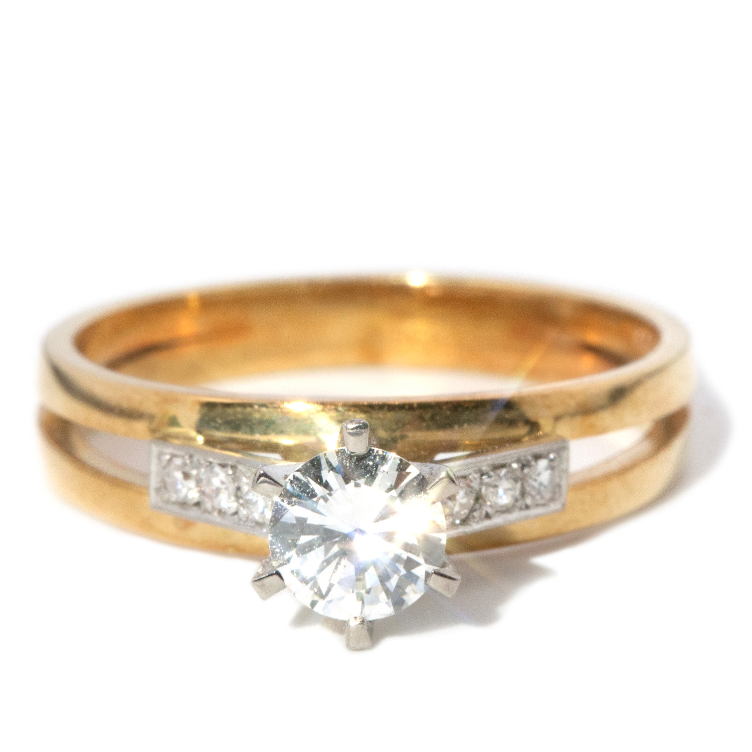 Diamond Ring in 18ct Gold
