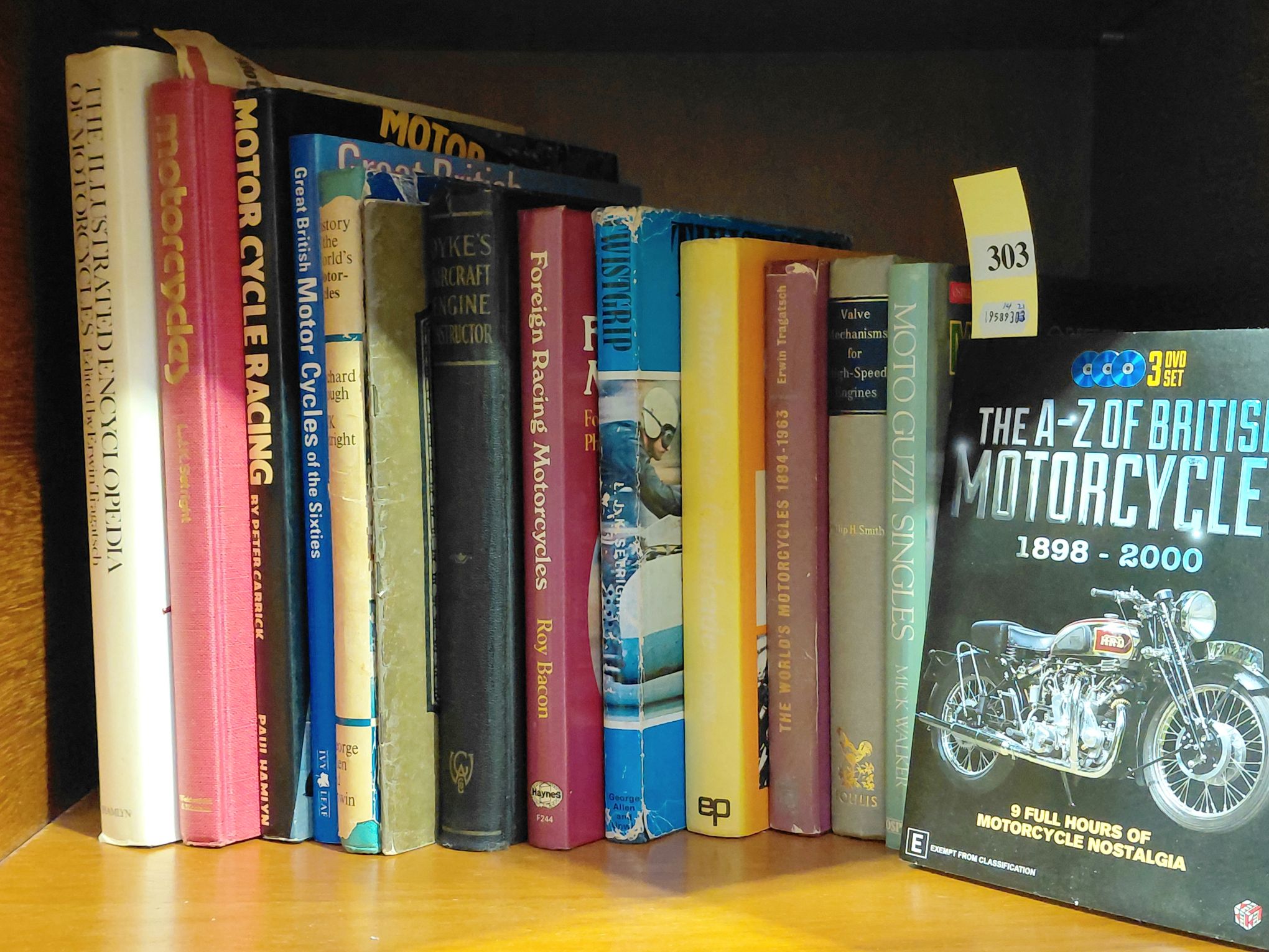 303 · BOOKS - MOTORCYCLES