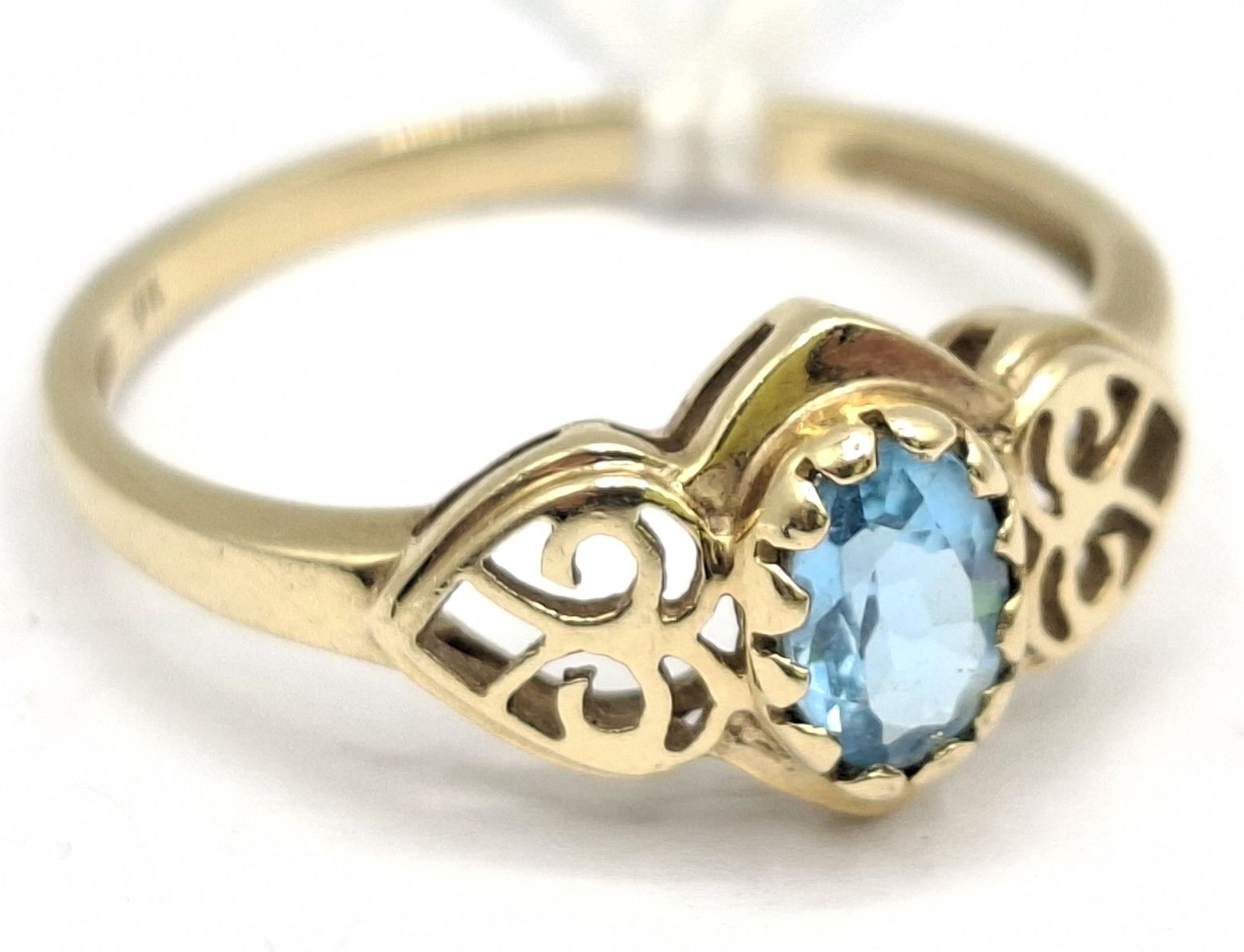 1038 · 9CT GOLD RING