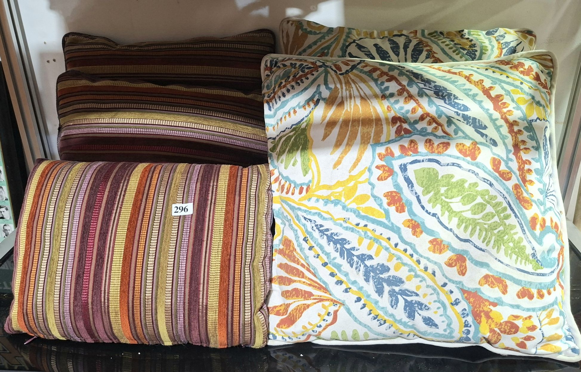 296 · GROUP OF CUSHIONS