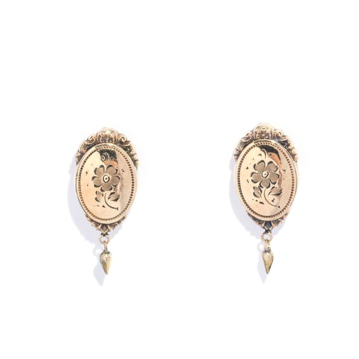 9ct Oval Flower Engraved Earrings
