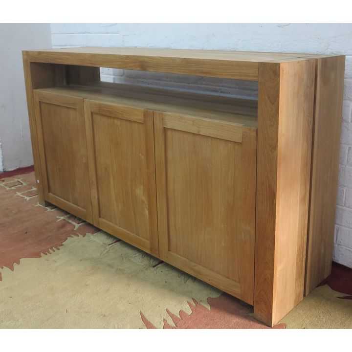 SIDEBOARD