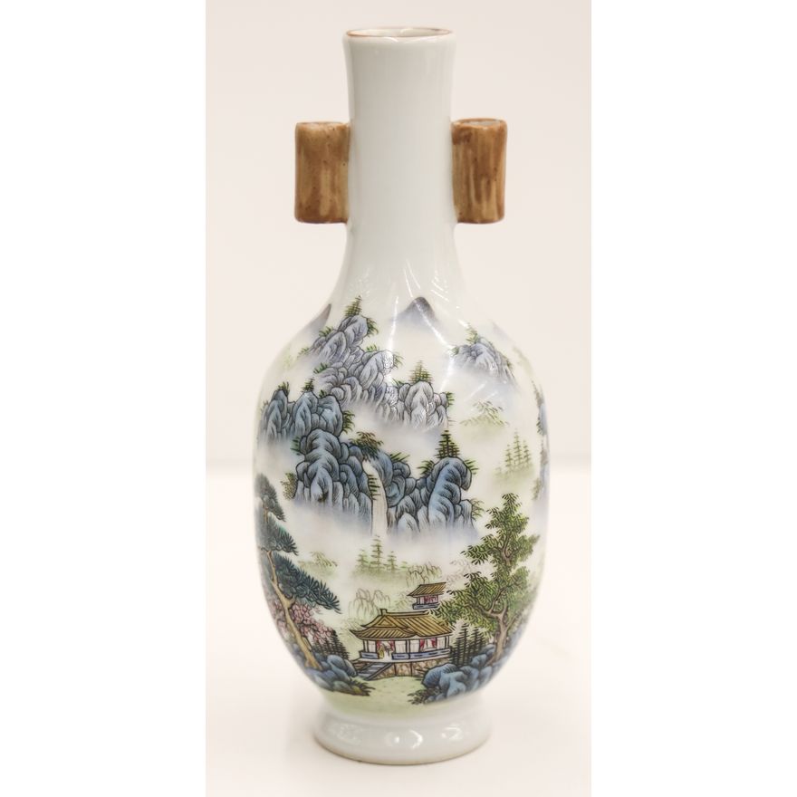 Chinese Republic Porcelain Arrow Vase