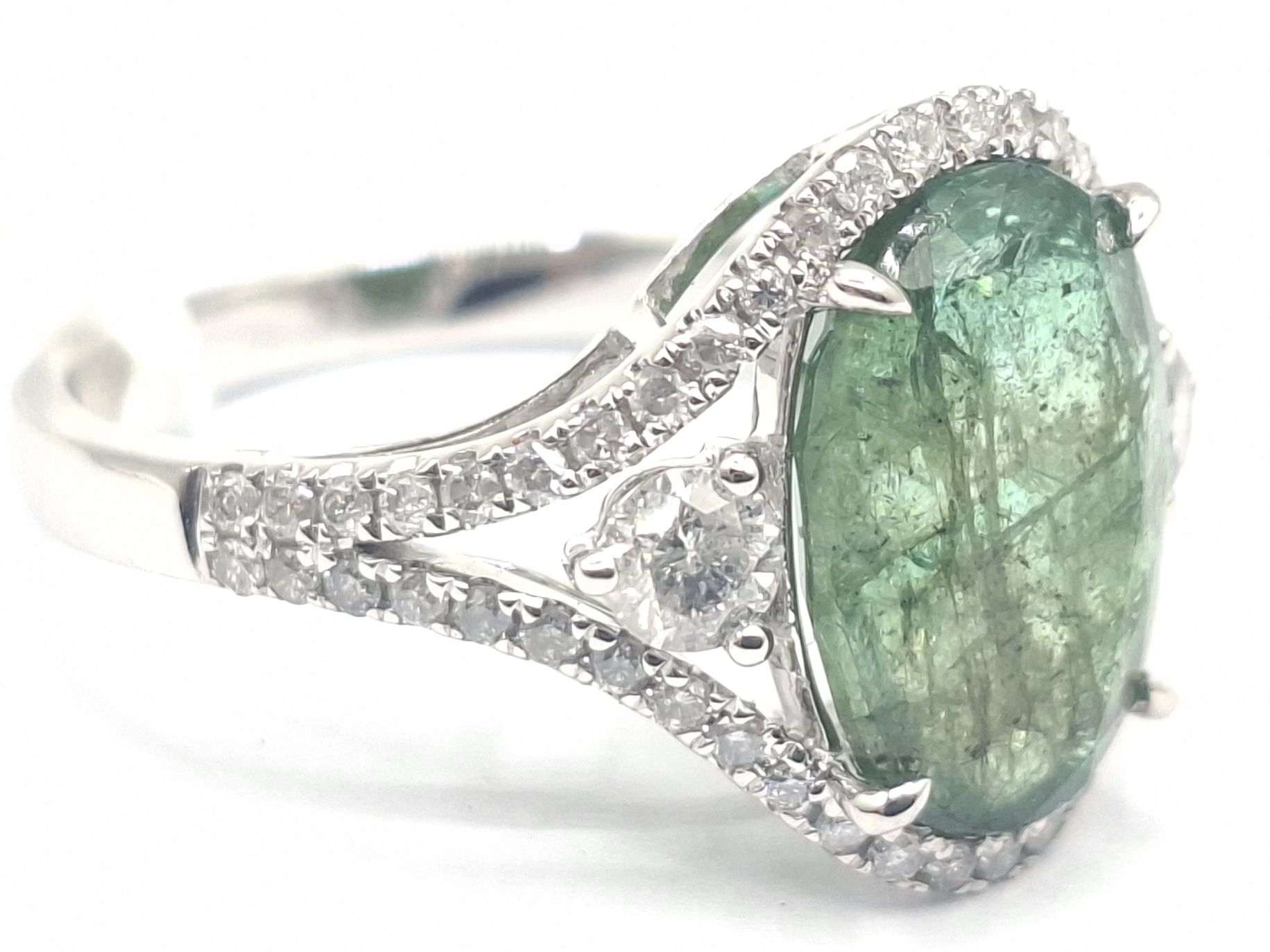 1140 · 14K WHITE GOLD EMERALD RING