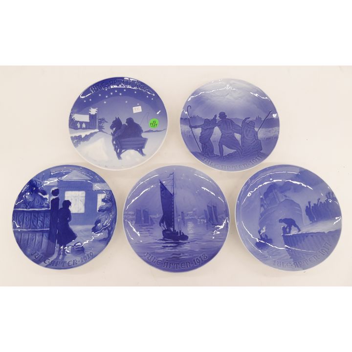 5pc Antique B&G Porcelain Xmas Plates- 1906,1911,1917-1919
