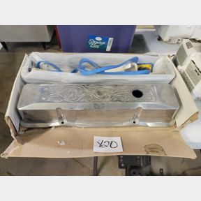 Pair of heavy aluminum flamed design valve covers