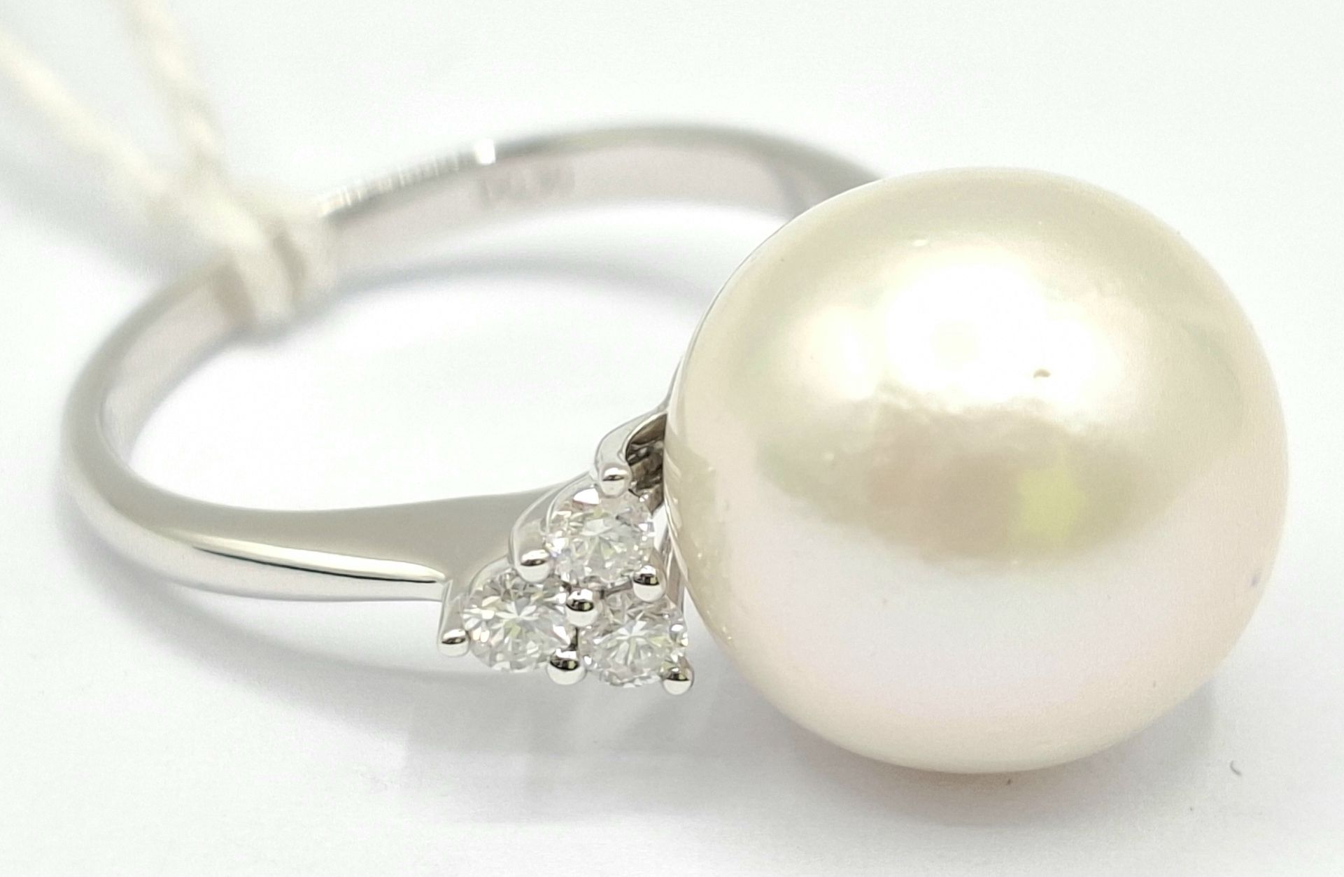 9ct Gold Trilogy Ring