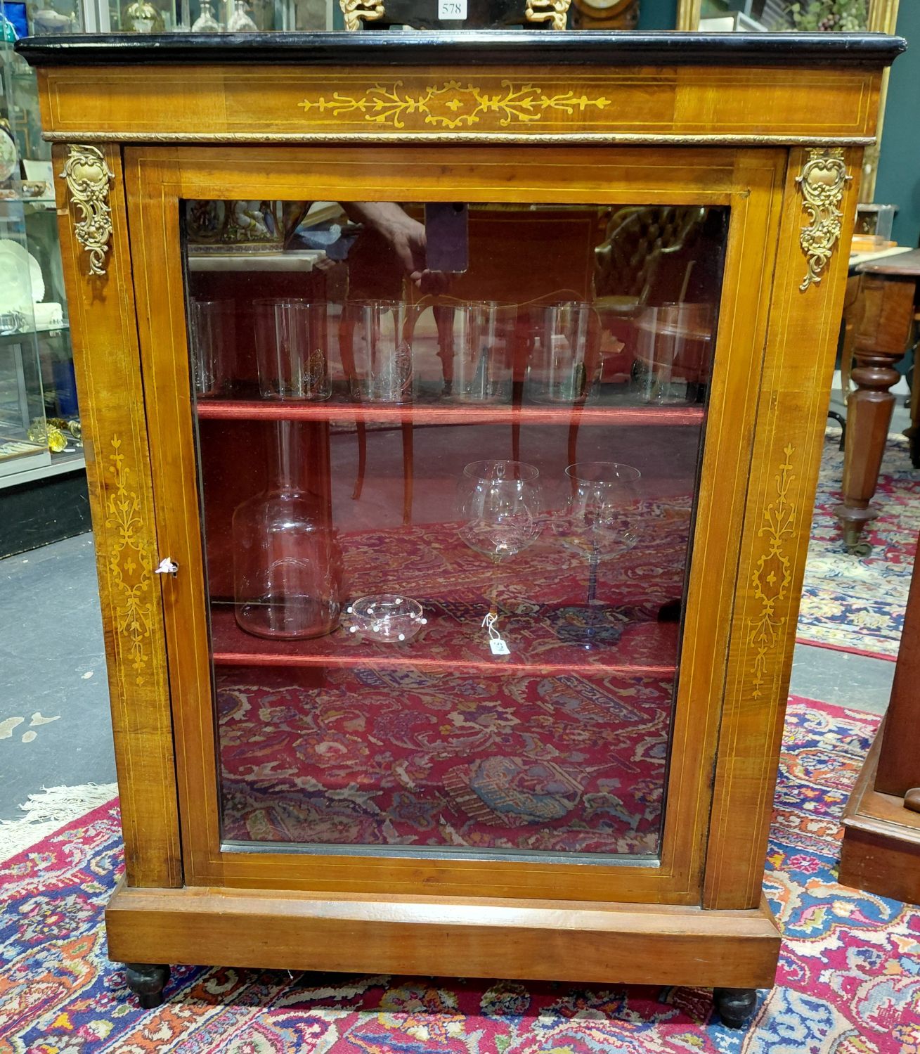 577 · VICTORIAN PIER CABINET