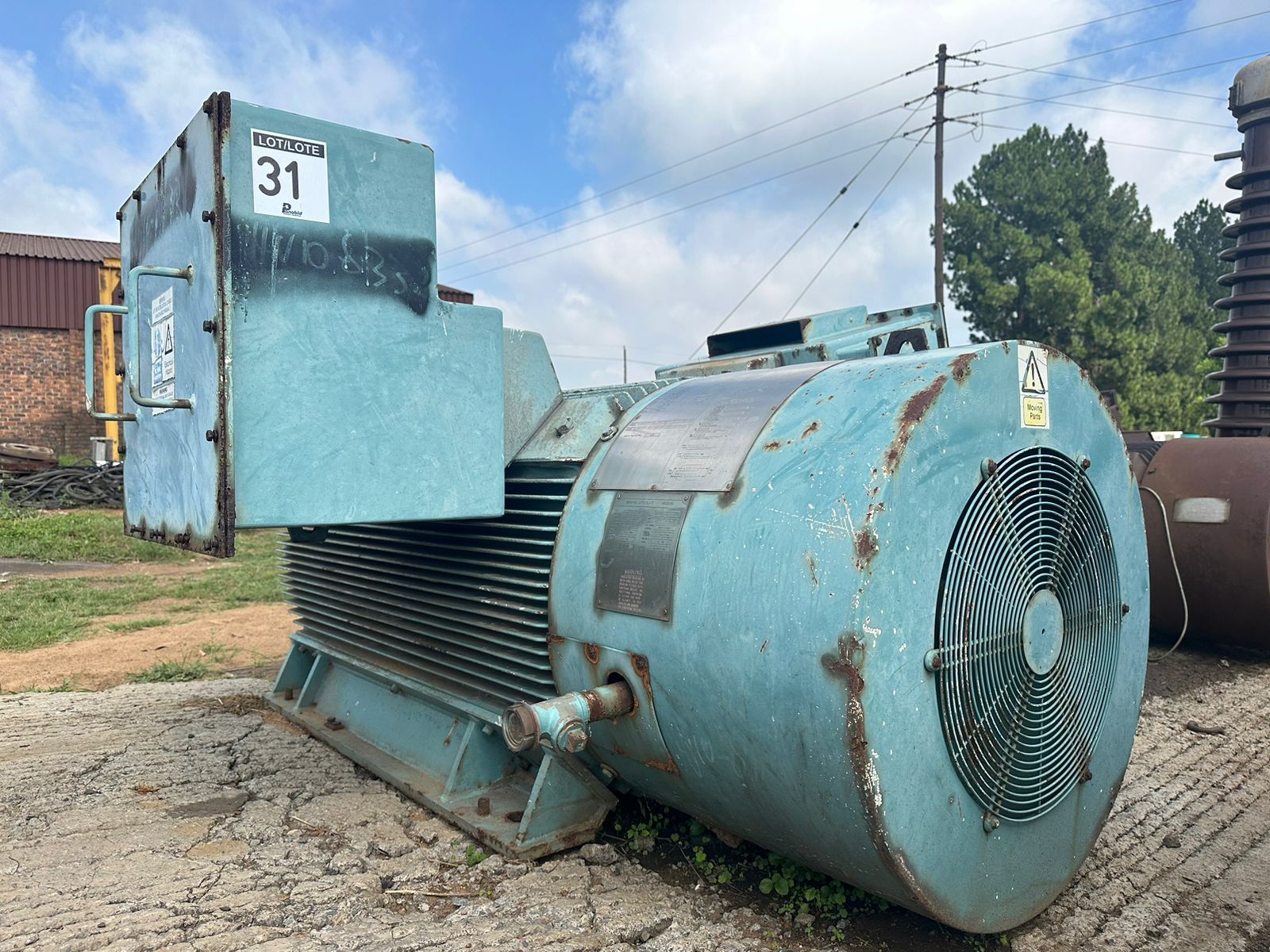 ONLINE AUCTION OF 300 KVA/525 V GENERATOR, P&H CRANE, 32 TON CONDRA ...