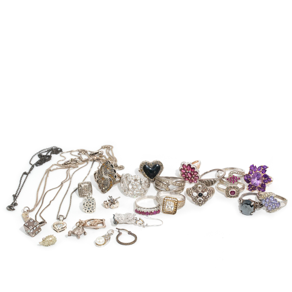 28 · Mixed Silver & Costume Jewellery