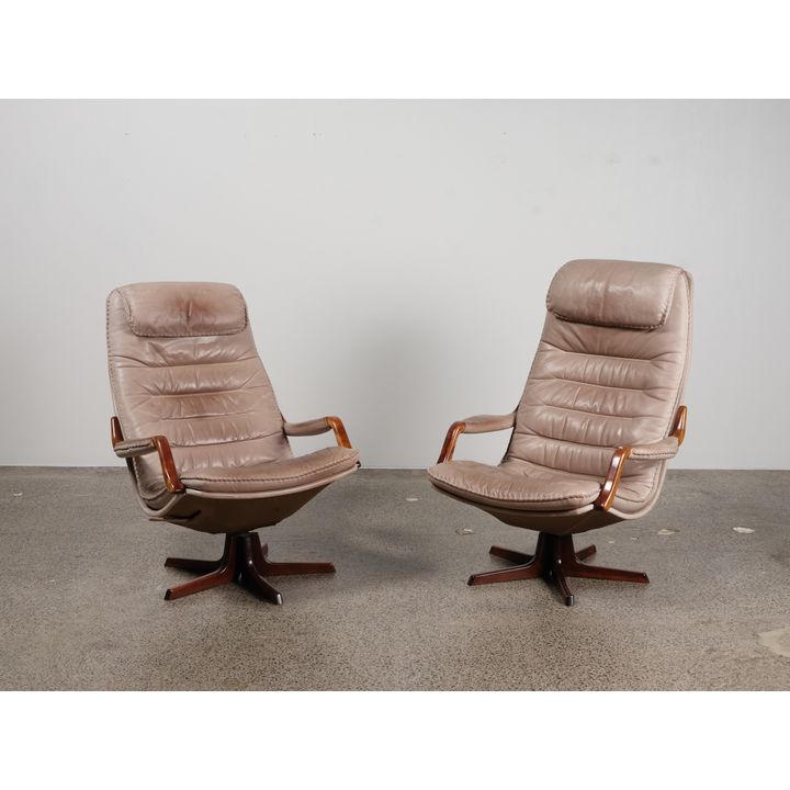 BERG of Denmark - A quality pair of 1970s Scandinavian ‘C90’ Easy chairs