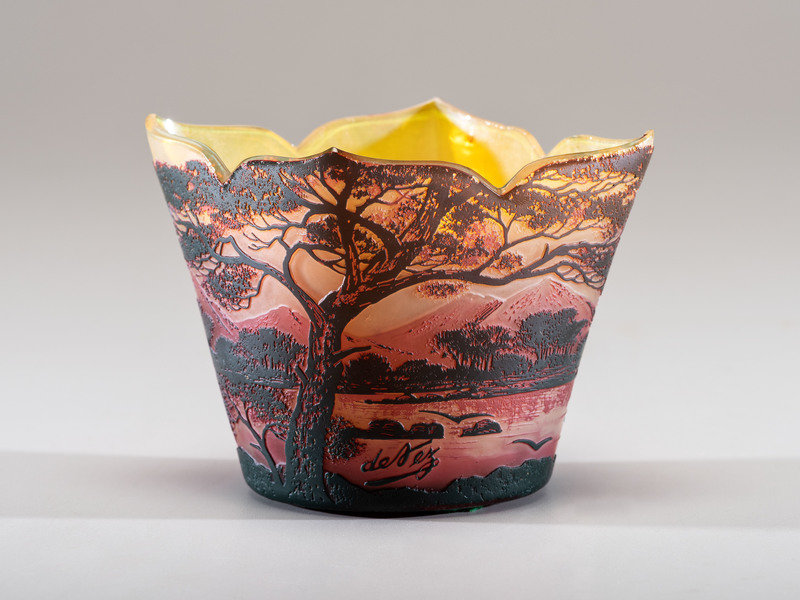 DeVez
French, Early 20th Century
Vase