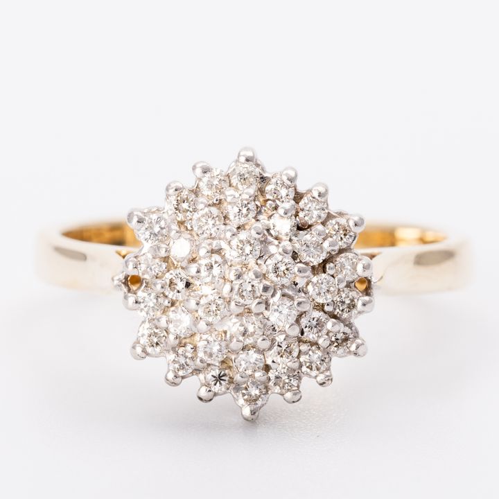 Diamond Spray Cluster Ring 9ct Gold