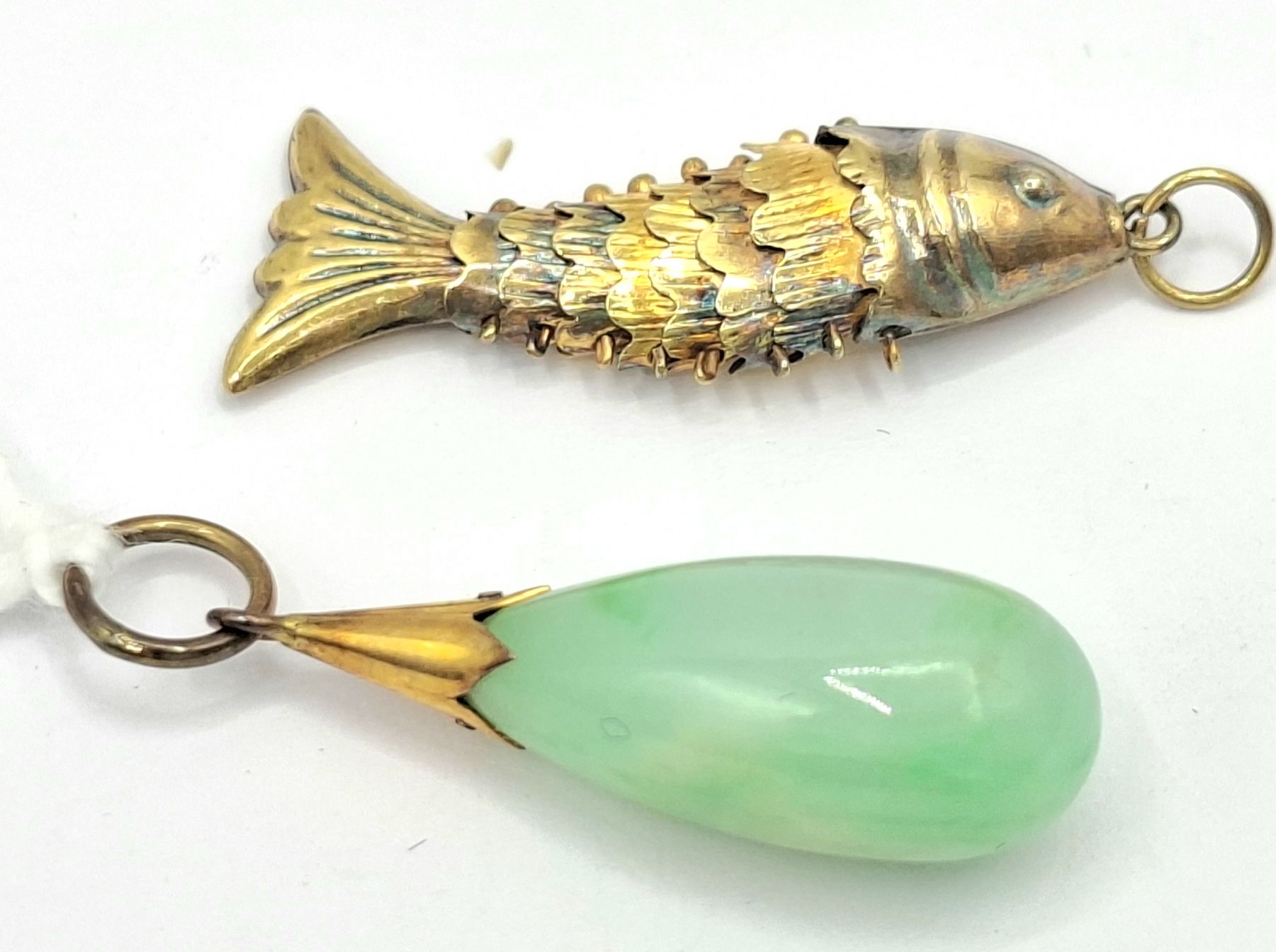 1141 · VINTAGE PENDANTS