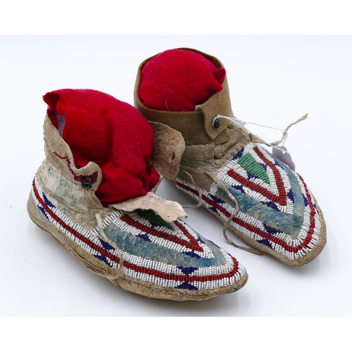 Pair Old Plains Indian Beaded Child's Moccasins