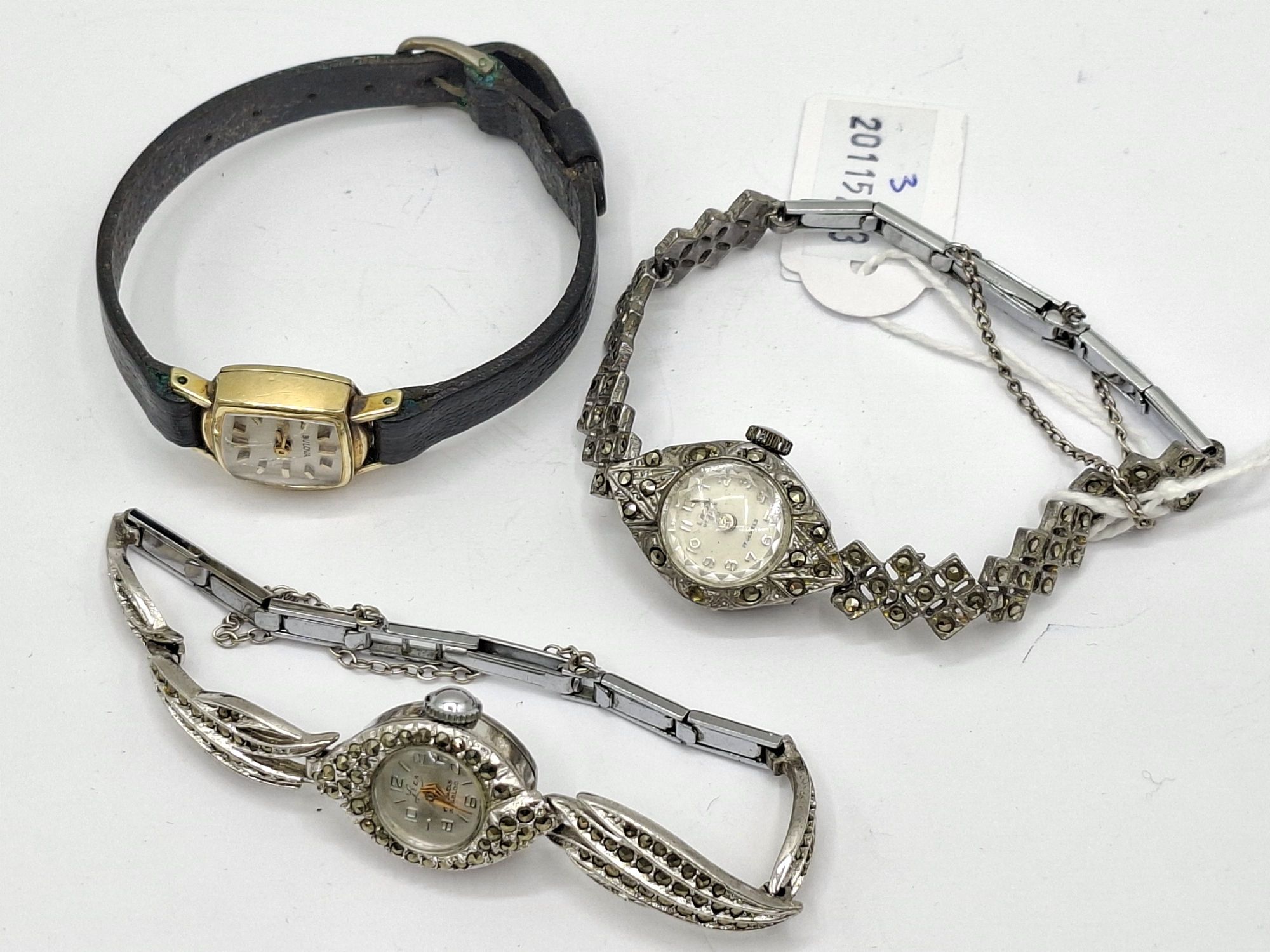 1033 · LADIES WRIST WATCHES