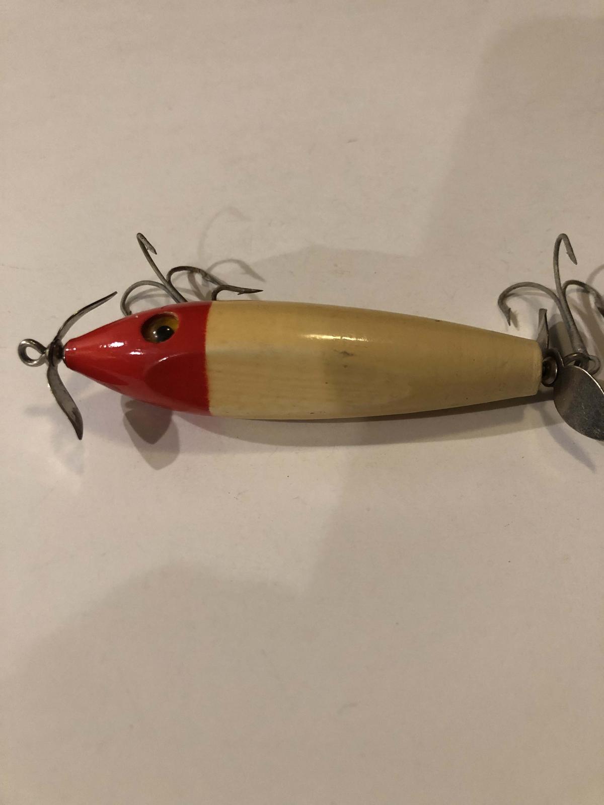 VINTAGE SALMON FISHING LURES sold at auction on 7th December