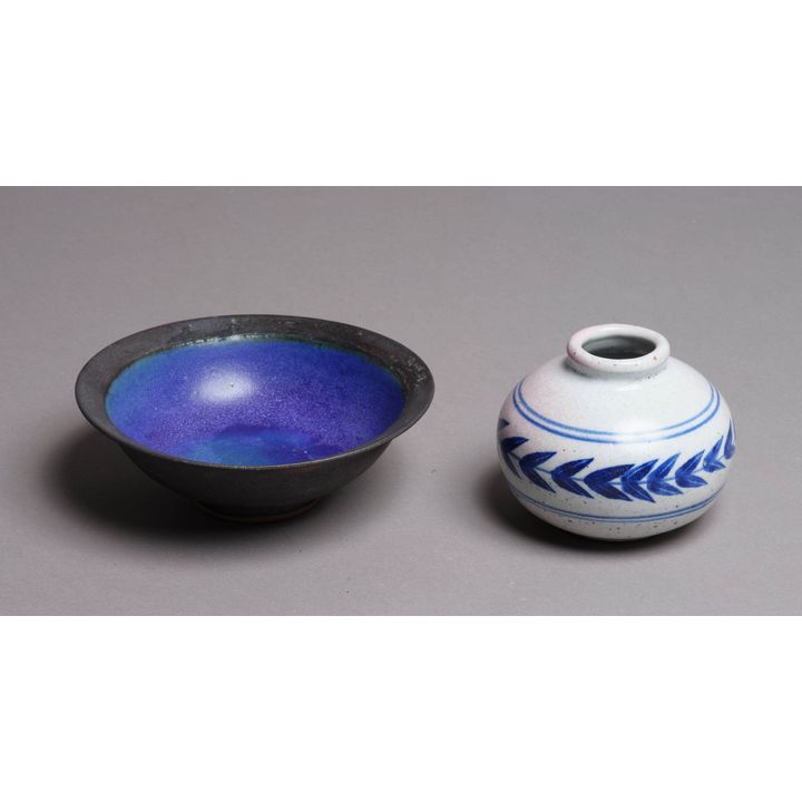 Graeme Storm - Small blue and white jar